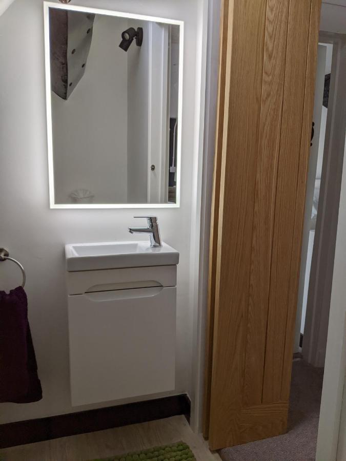 Characterful 2 Bed Cottage, Quiet Village Setting Ashleworth 외부 사진